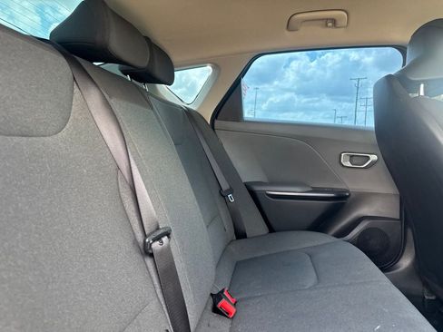 Used 2025 Kia K4 FWD image 30