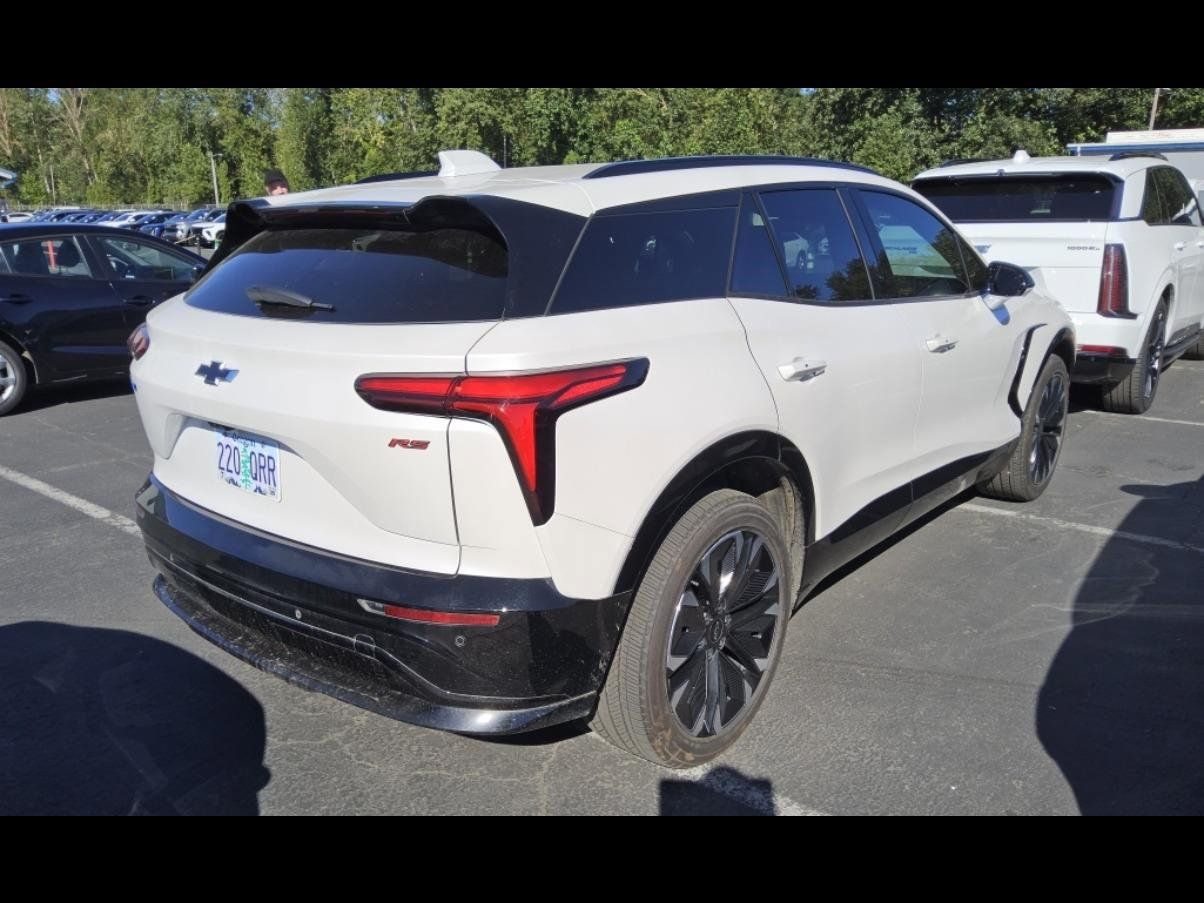 Used 2025 Chevrolet Blazer EV RS RWD image 18