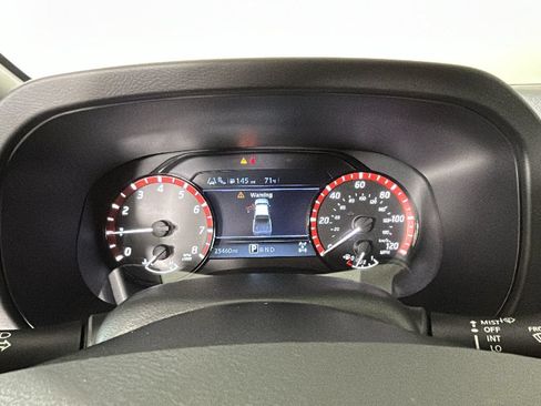 Used 2025 Nissan Frontier PRO-4X AWD/4WD image 21