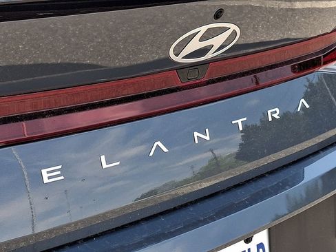 New 2026 Hyundai Elantra Sport FWD image 15