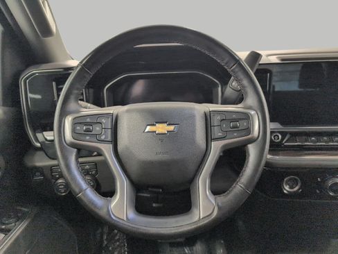 Used 2024 Chevrolet Silverado 1500 LT AWD/4WD image 6