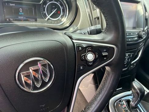 Used 2017 Buick Regal Sport Touring FWD image 15