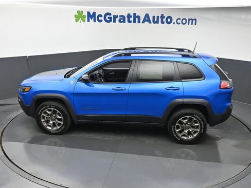 Used 2022 Jeep Cherokee Trailhawk w/ Premium Leather Package AWD/4WD image 25