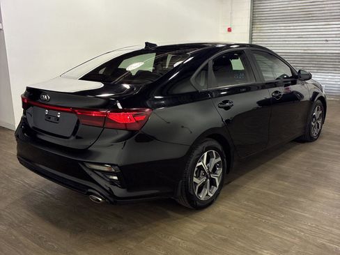 Used 2021 Kia Forte LXS FWD image 4