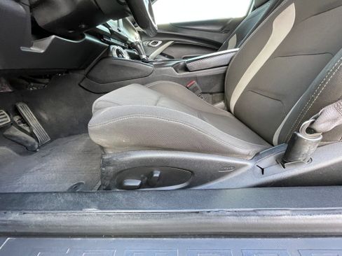 Used 2016 Chevrolet Camaro LT image 17
