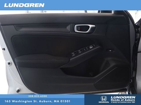 Used 2023 Honda Civic Sport image 9