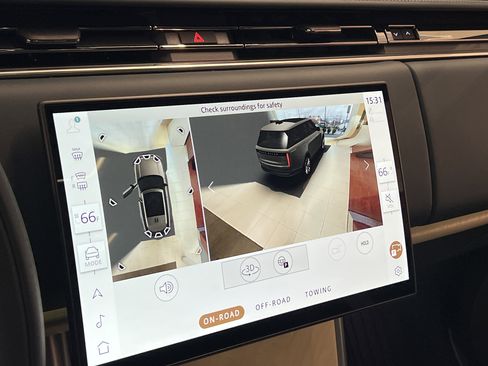 New 2025 Land Rover Range Rover SV image 26