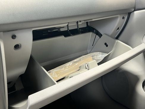 Used 2008 Chevrolet Cobalt LT image 32