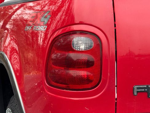 Used 2002 Ford F150 XLT image 7