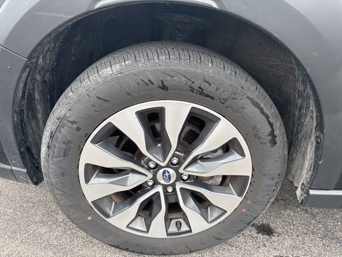 Used 2024 Subaru Outback Touring image 9