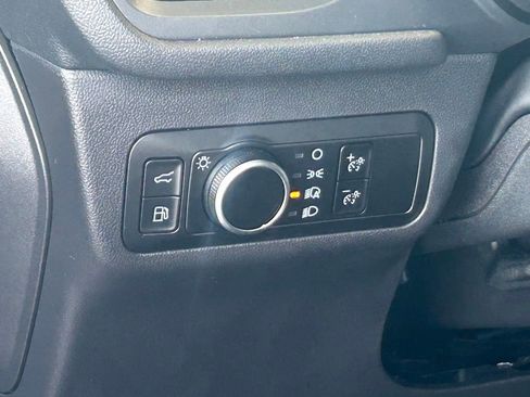 Used 2025 Ford Escape ST-Line w/ Equipment Group 301A image 36