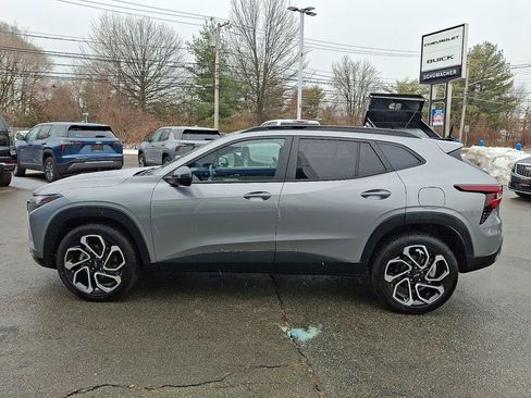 Used 2024 Chevrolet Trax RS w/ Driver Confidence Package image 4