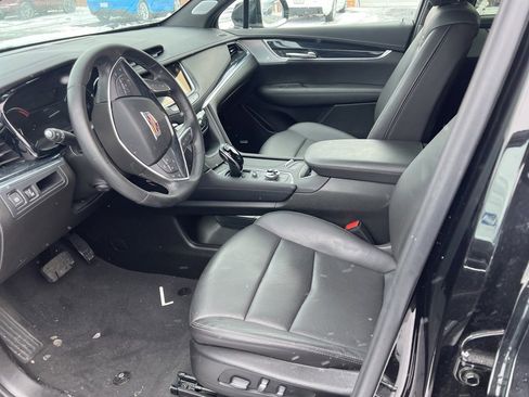 Certified 2025 Cadillac XT5 Premium Luxury image 6