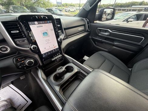 Used 2023 RAM 1500 Big Horn AWD/4WD image 16