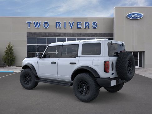 New 2026 Ford Bronco Outer Banks w/ Sasquatch Package AWD/4WD image 4