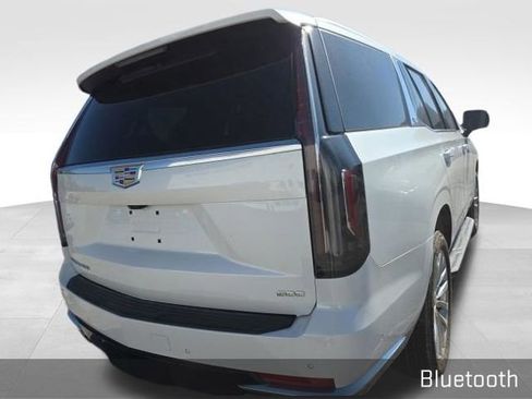 Used 2023 Cadillac Escalade Premium Luxury AWD/4WD image 7