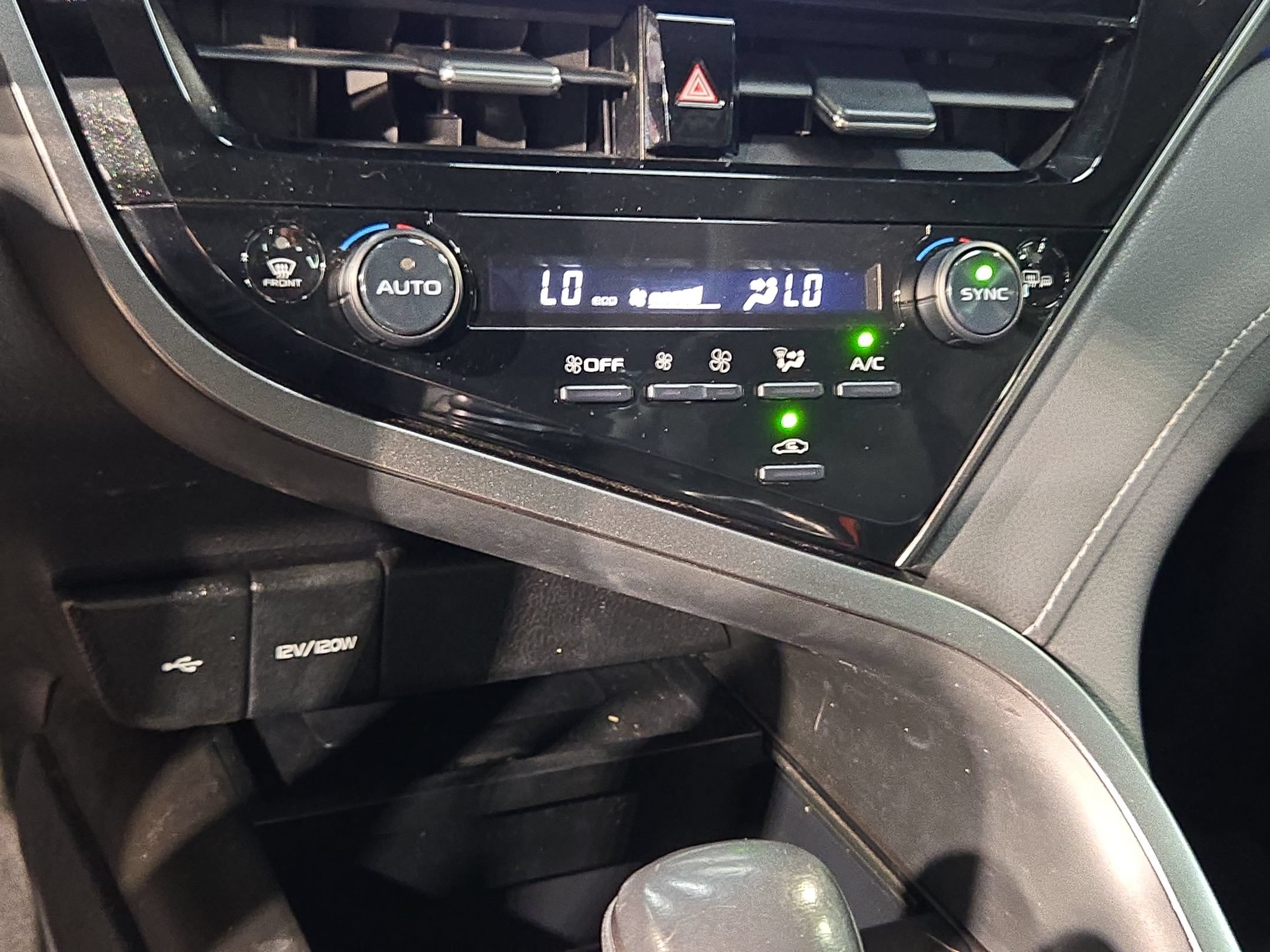 Used 2021 Toyota Camry XSE FWD image 32