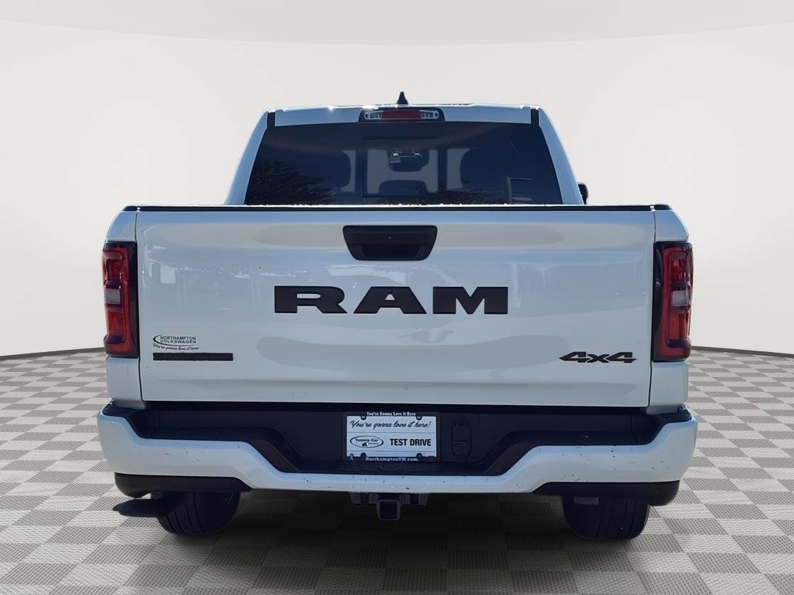 Used 2025 RAM 1500 Big Horn AWD/4WD image 7