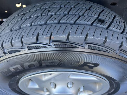 Used 2014 Ford E-350 and Econoline 350 Super Duty w/ Power Group image 11