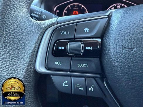 Used 2019 Honda Accord LX image 10