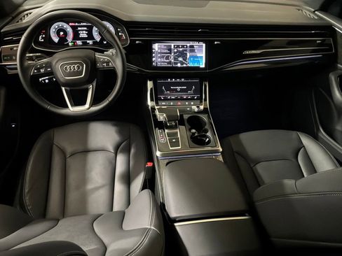 Used 2025 Audi Q8 Premium w/ Convenience Package AWD/4WD image 12