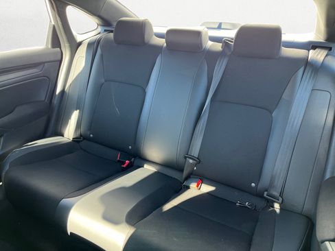 Used 2022 Honda Civic Sport image 15