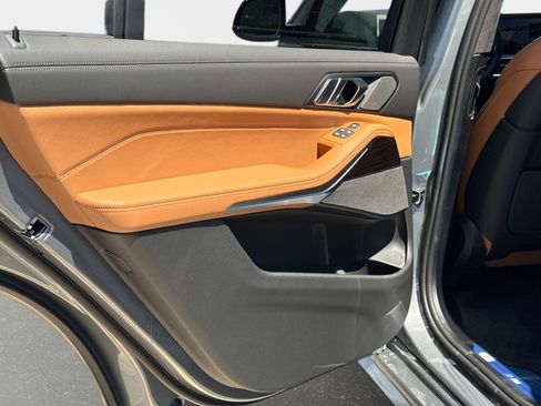 New 2026 BMW X7 xDrive40i w/ M Sport Package image 13