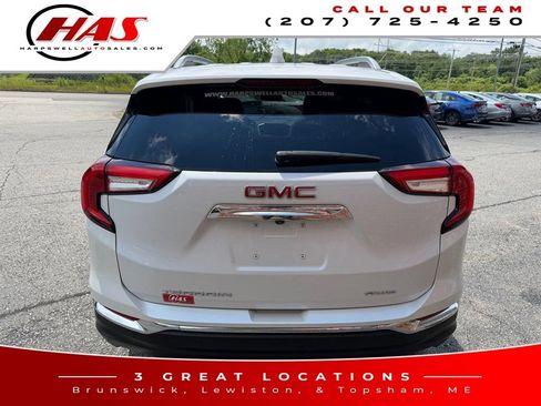Used 2023 GMC Terrain SLT w/ Infotainment Package II AWD/4WD image 5