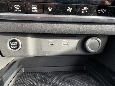 Used 2021 Nissan Rogue SV image 23