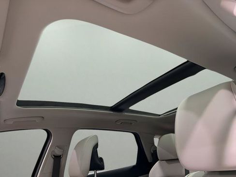 Used 2025 Kia Sportage EX w/ Premium Package FWD image 27