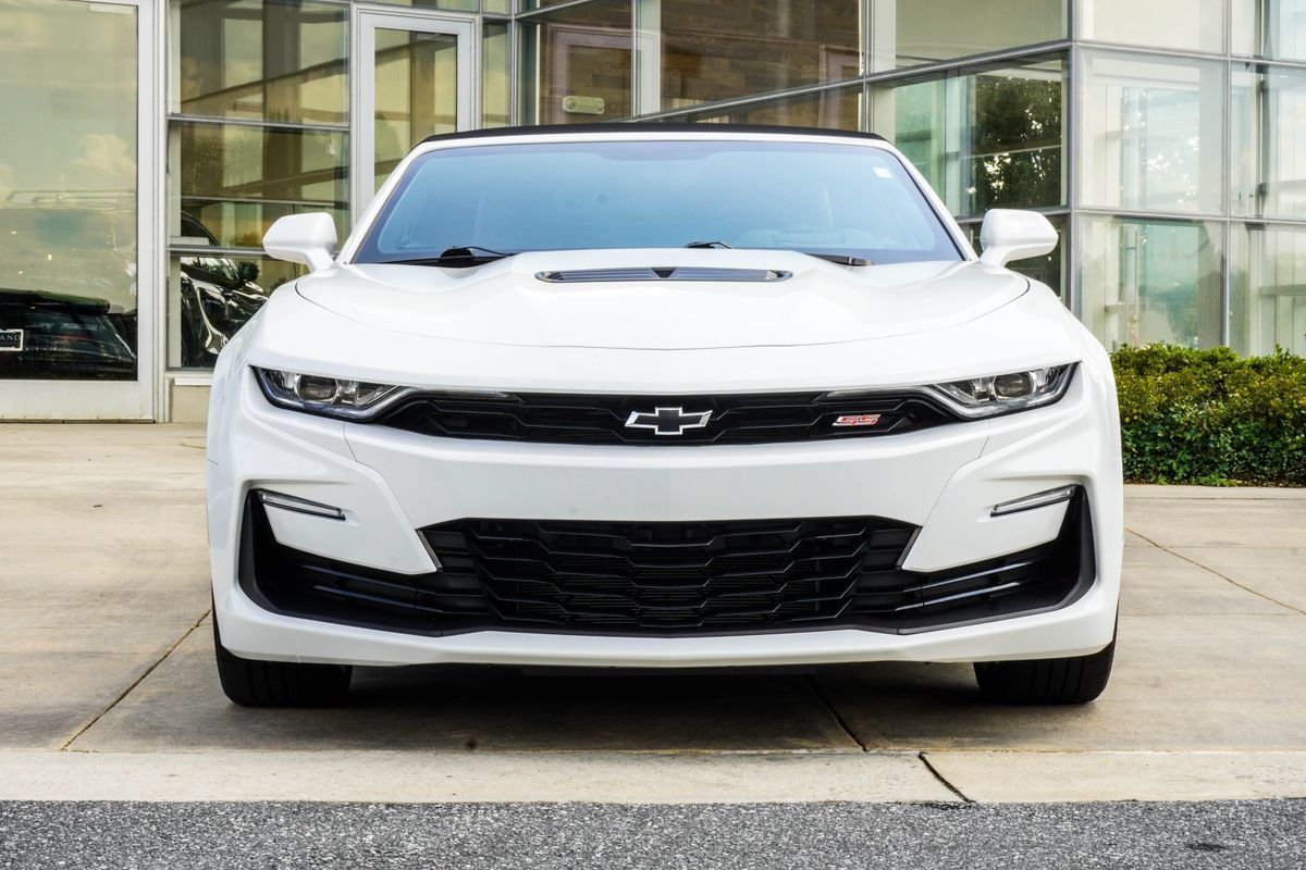 Used 2023 Chevrolet Camaro SS RWD image 8