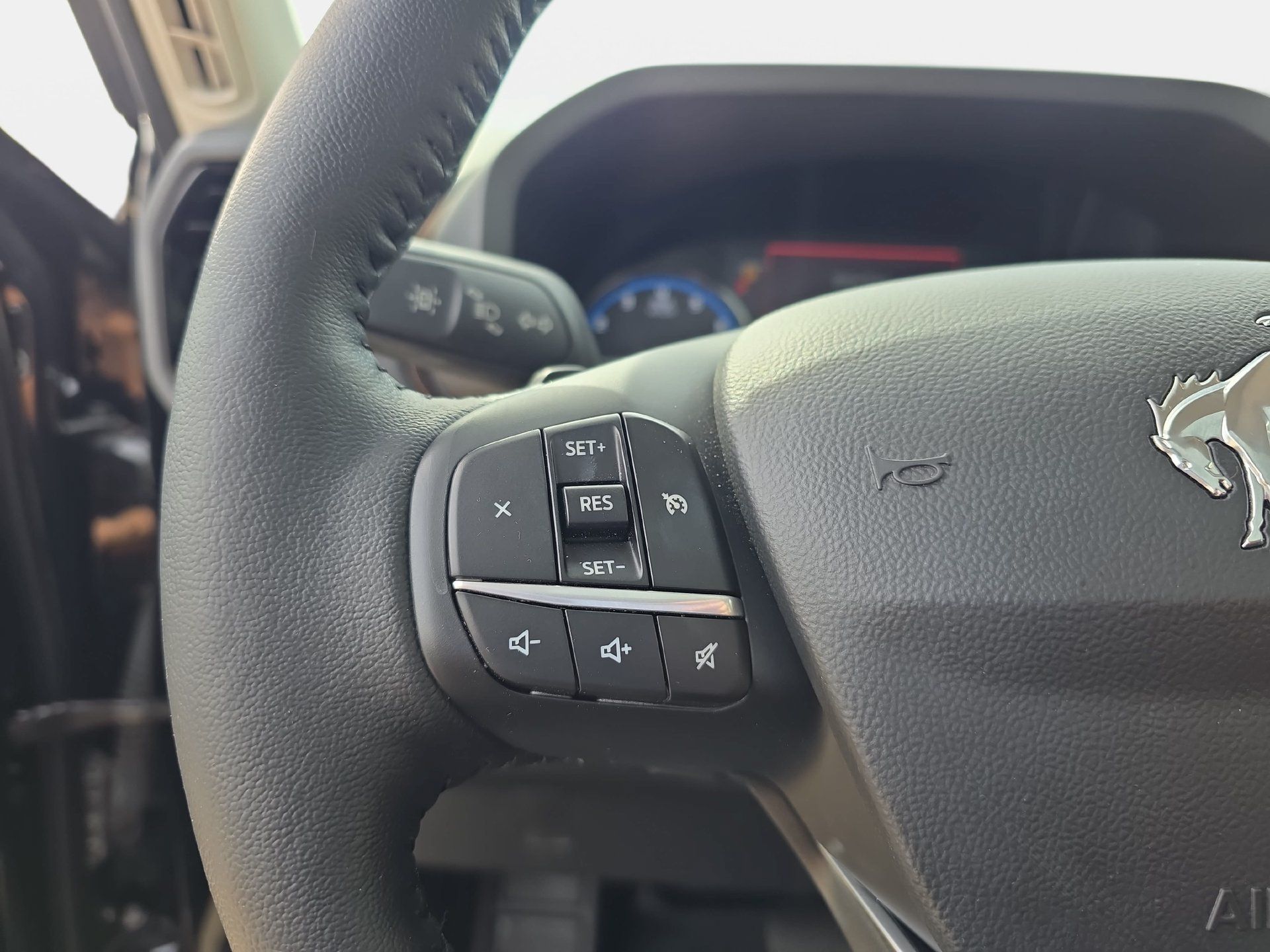 Used 2024 Nissan Altima 2.5 SR w/ SR Premium Package FWD image 16