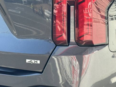 Used 2024 Kia Sorento S AWD/4WD image 26