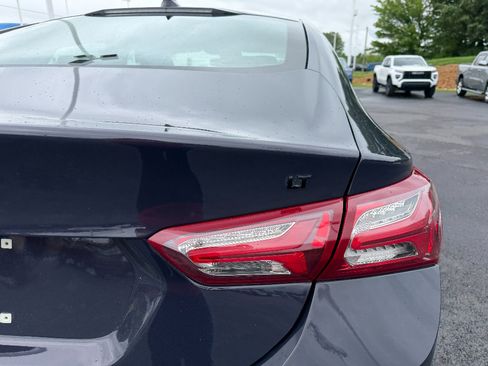 Used 2025 Chevrolet Malibu LT w/ Sport Edition FWD image 16
