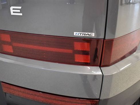 Used 2025 Hyundai Santa Fe SEL AWD/4WD image 12