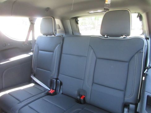 New 2026 GMC Yukon XL Elevation w/ Elevation Premium Package AWD/4WD image 14