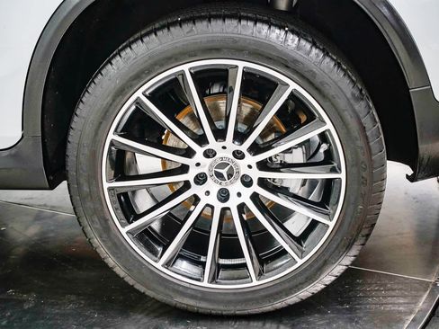 Used 2023 Mercedes-Benz GLC 300 4MATIC Coupe image 10