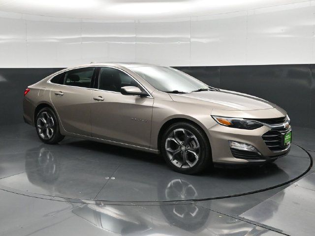 Used 2024 Chevrolet Malibu LT FWD image 3