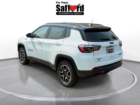 New 2026 Jeep Compass Trailhawk w/ Sun, Sound & Navigation Group AWD/4WD image 6