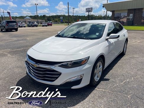 Used 2023 Chevrolet Malibu LS w/ Driver Confidence Package image 4