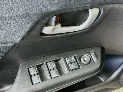 Used 2015 Honda Civic SE image 15