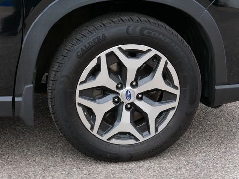 Used 2019 Subaru Forester Premium AWD/4WD image 15