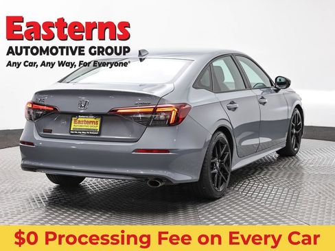 Used 2025 Honda Civic Sport image 5