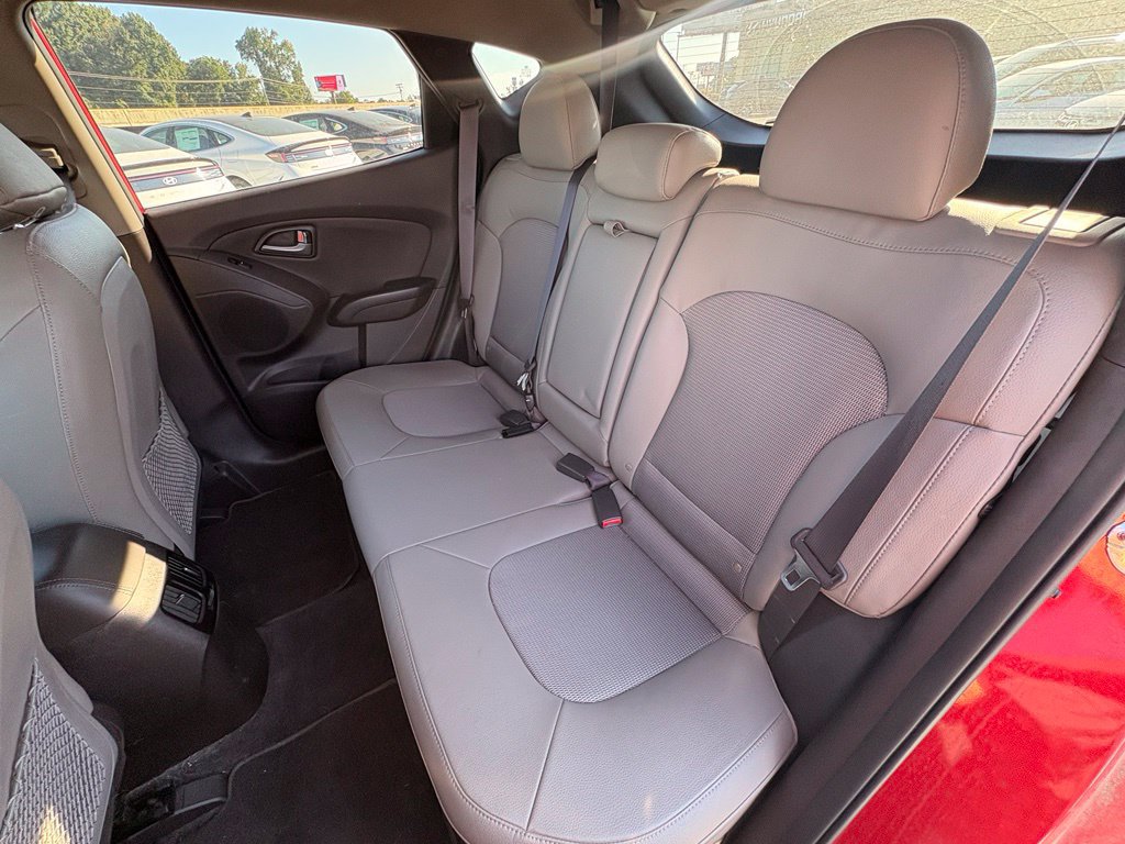 Used 2015 Hyundai Tucson SE FWD image 26