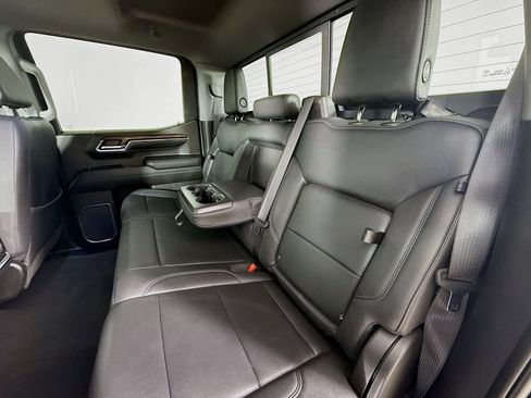 Used 2023 GMC Sierra 1500 SLT w/ SLT Premium Plus Package image 25