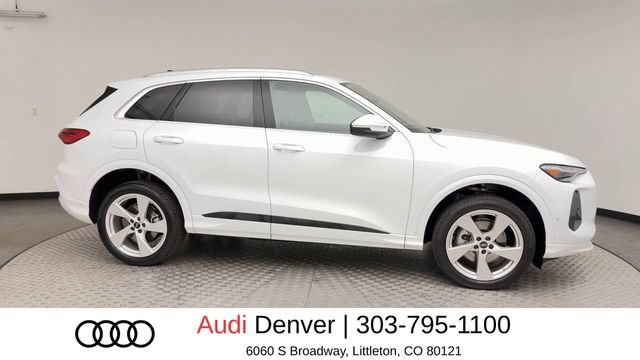 Used 2025 Audi Q5 Premium Plus w/ Premium Plus AWD/4WD image 9