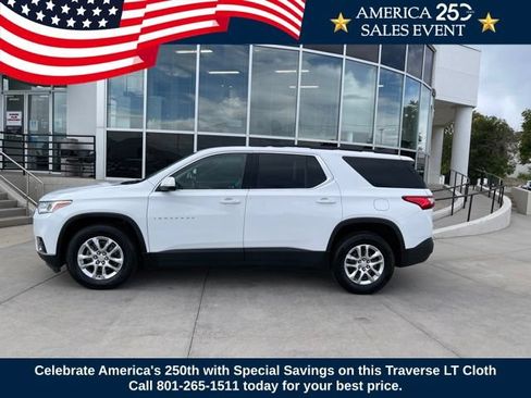Used 2021 Chevrolet Traverse LT AWD/4WD image 2