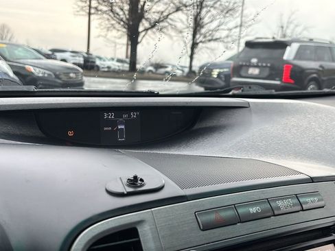 Used 2013 Toyota Venza XLE image 19