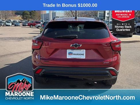 Certified 2024 Chevrolet Trax RS w/ Sunroof Package image 5