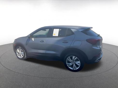 Used 2025 Buick Encore GX Preferred AWD/4WD image 9